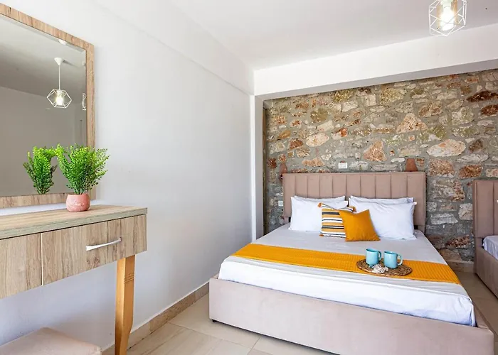 House Of Stones 3, Cozy W Parking * Himarë